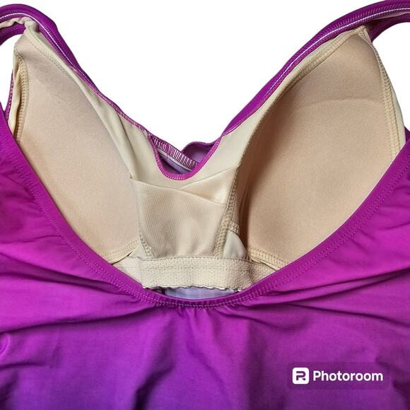 Lands' End Women's SlenderSuit Tummy Control V-neck Wrap Swimsuit Size 8 Petite - Picture 10 of 16